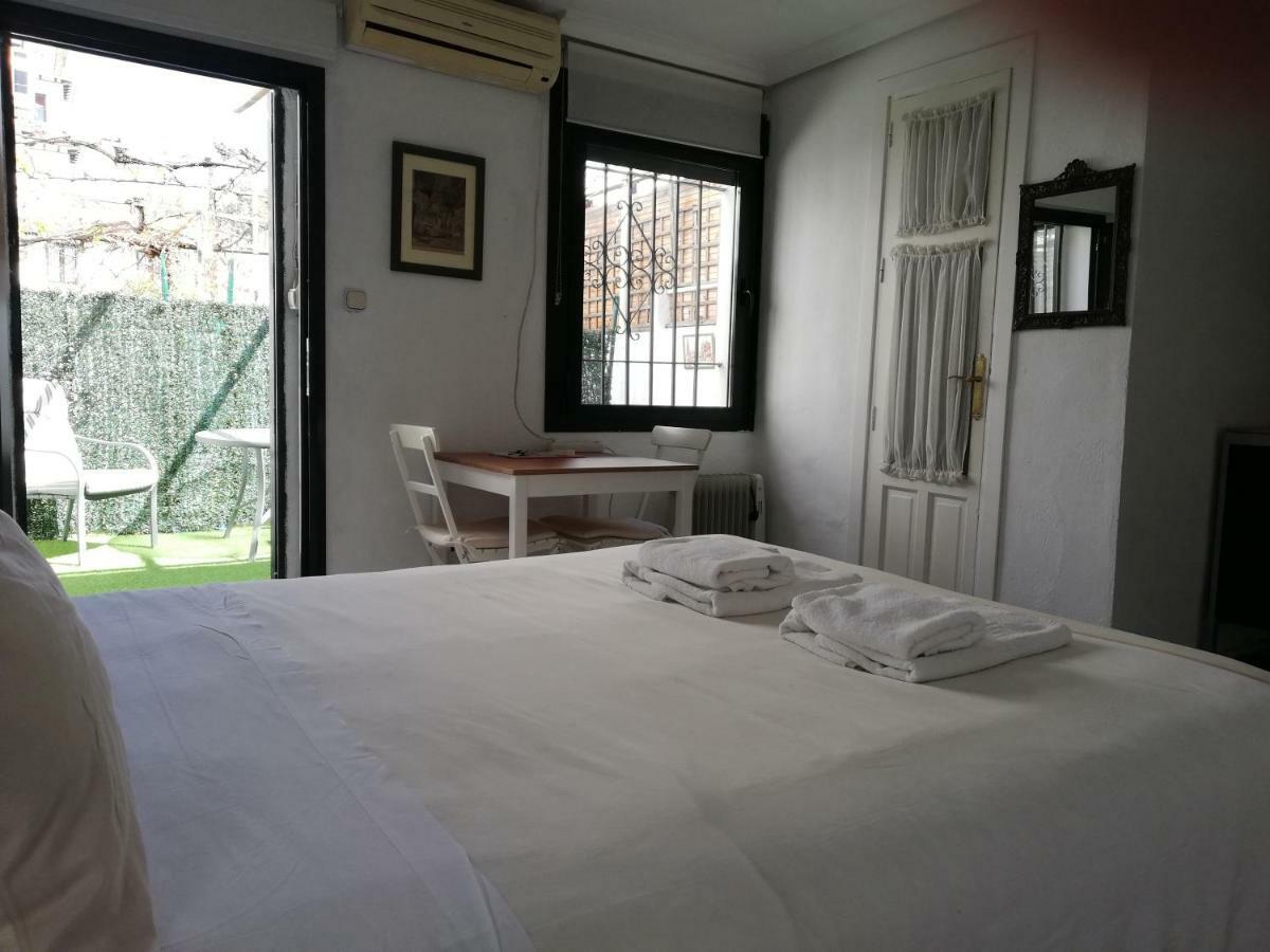 Heliopolis II Apartment Севиля Екстериор снимка